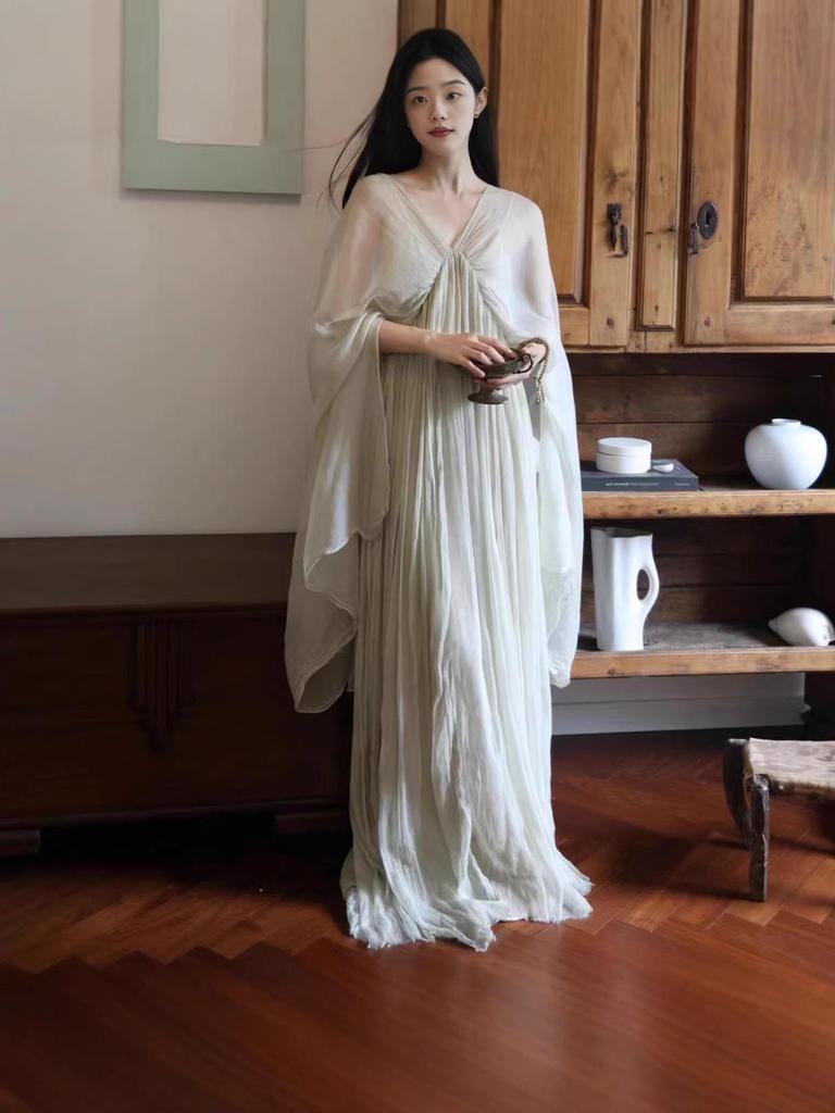 2026 Stylish & Elegant Chinese-Style Dress: Chic, High-End, Super Fairy Two-Piece Long Dress