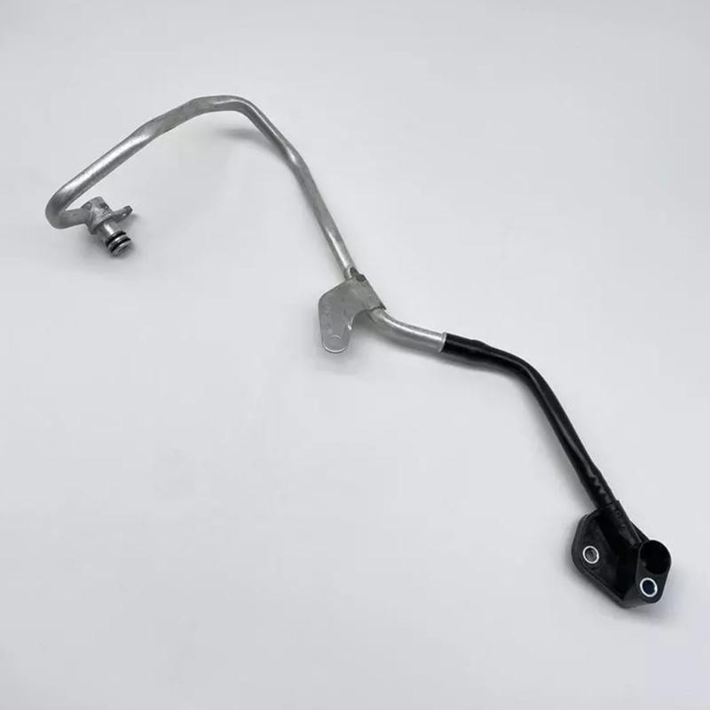 Lightweight Turbocharging Tube Pipe For CL63AMG CLS550 CLS63AMG SL550 SL63AMG E550 ML63AMG Superior Sealing Performances
