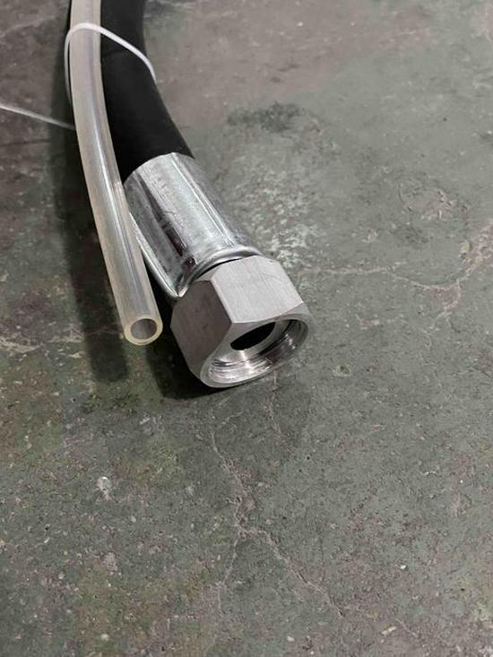 Airless Sprayer Suction & Return Hose 980 - Oil & Corrosion-Resistant Rubber