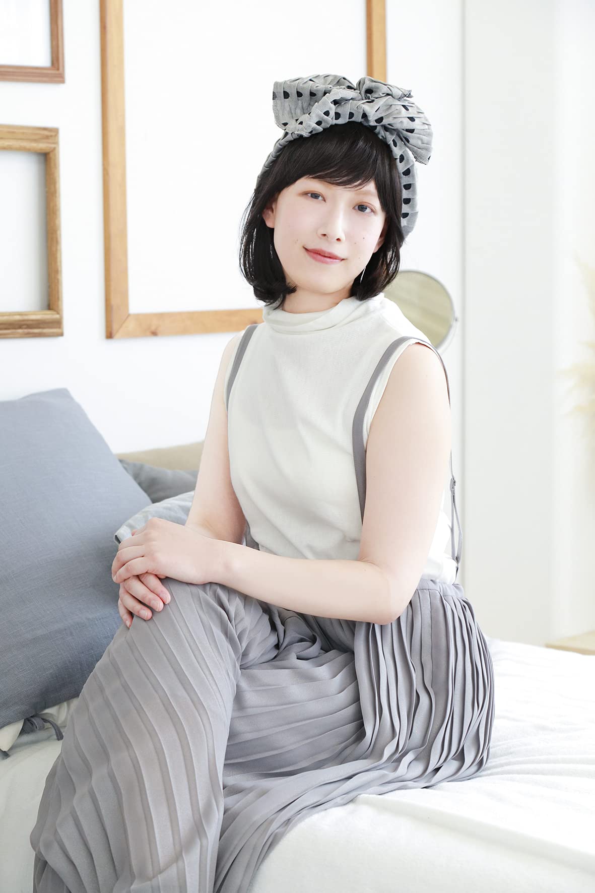 

Inner Hat Wig One Curl Bob Heat Resistant Dark Brown