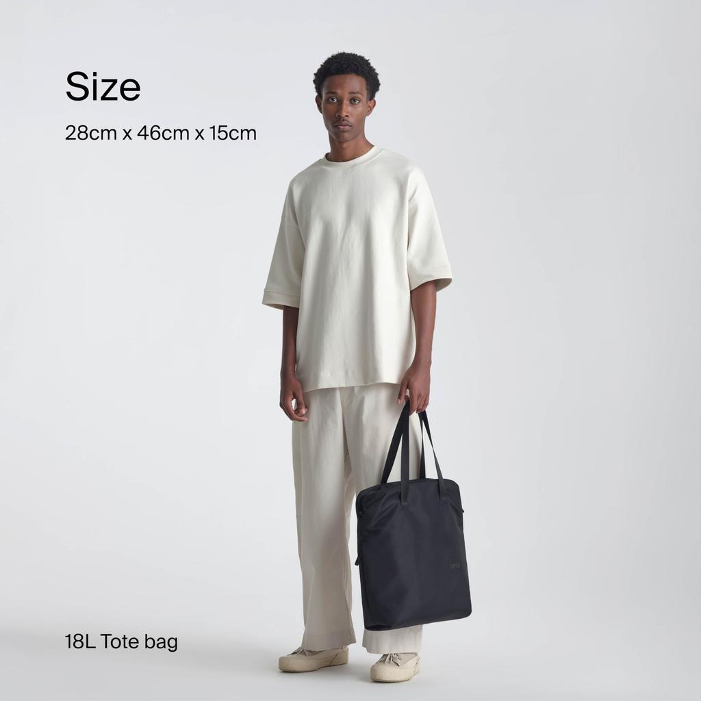 Arkose 18L Tote Bag Weatherproof Recycled [Urth] + (Black)