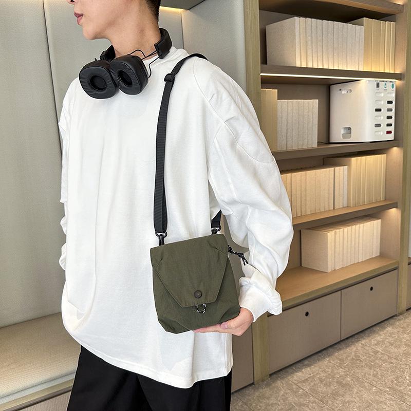 Japanese Style 2025 Casual Solid Color Mini Crossbody Phone Bag for Men and Women