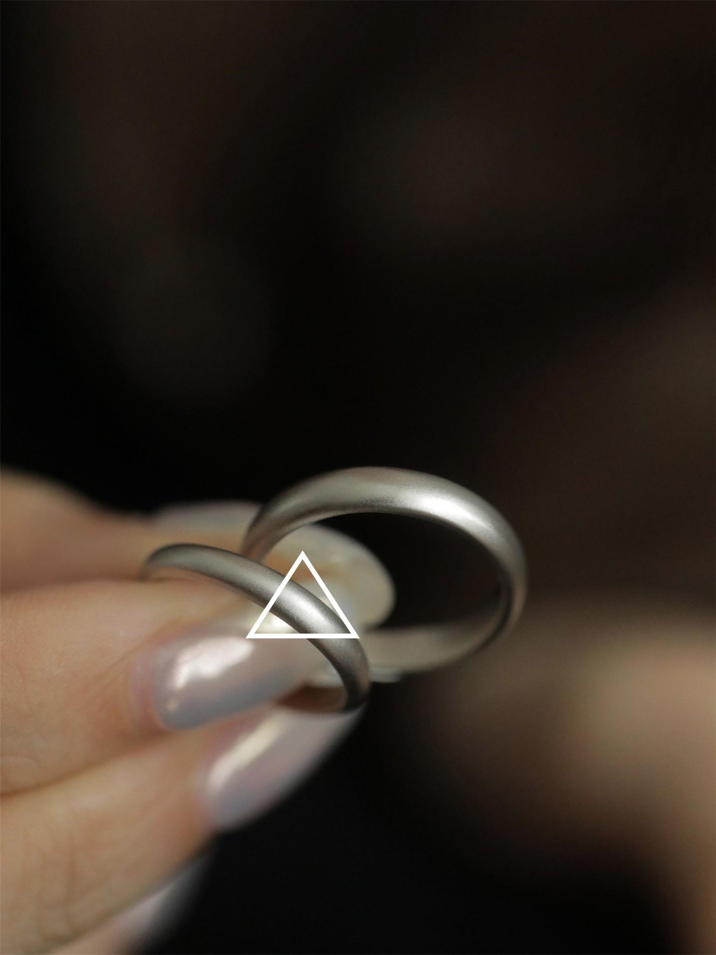 Frosted Plain Ring: Elegant Unisex Couple s Index/Pinky Ring