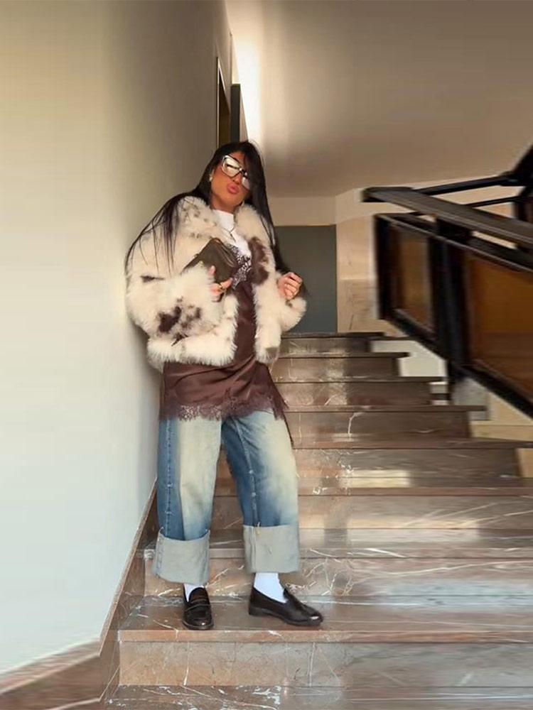 Women's Collar Long Sleeved Spotted Faux Fur Winter Coat