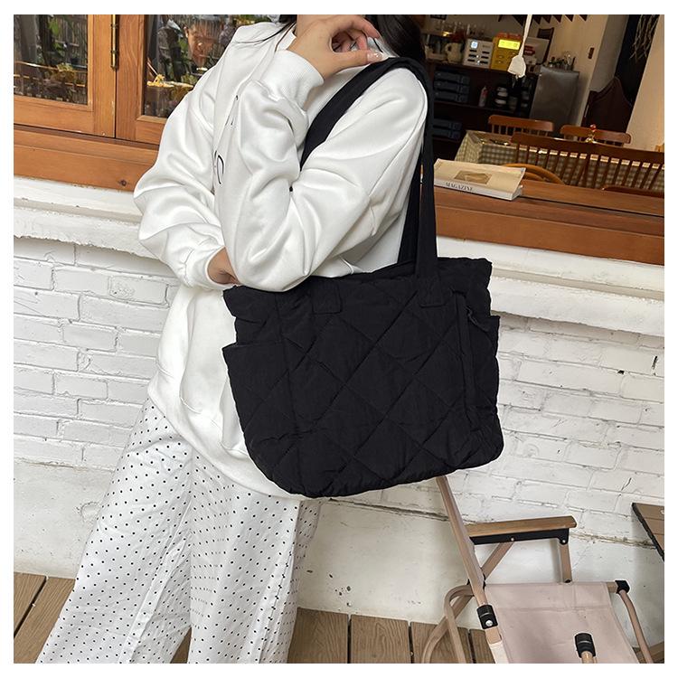 2023 Women's Large Capacity Quilted Nylon Tote - Versatile Autumn/Winter Fashion Shoulder Bag