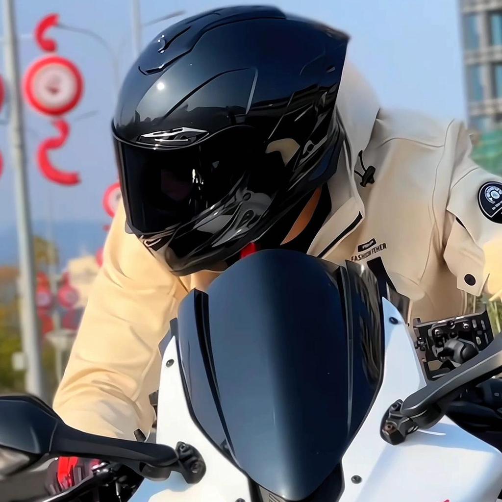 NBTK R50 DOT Full Face Helmet with Large Spoiler for Sportbikes & Cruisers - Spring/Autumn Use