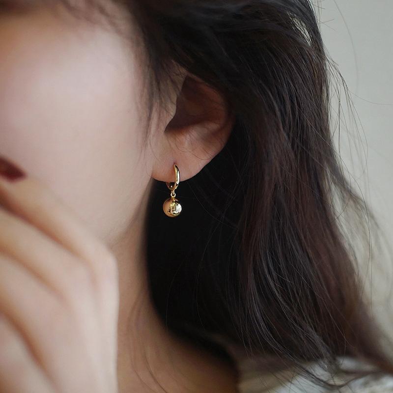 Vintage Small Smooth Ball-Shape Drop Dangle Earring for Women Creative Gold Color Pendant Earring Charming Female Ear 2026 New