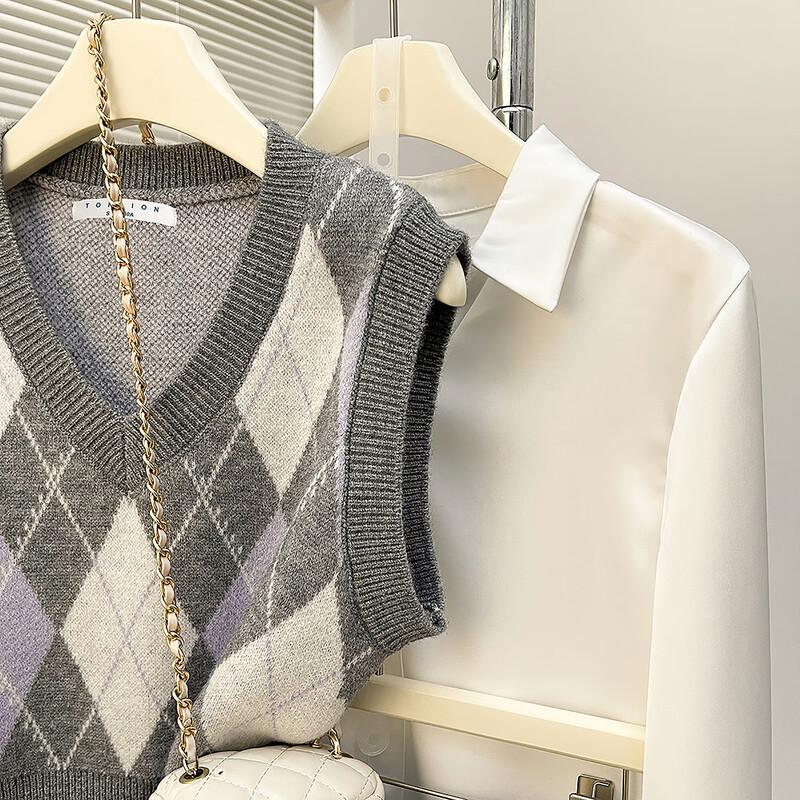 TonLion Women's Retro Argyle V-Neck Pullover Vest