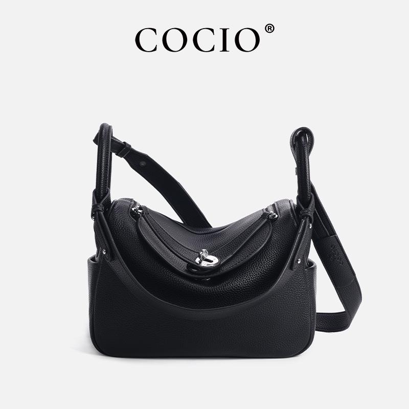 Korean Style Large Crossbody Pillow Bag - Women's High-End Commuting Shoulder Bag