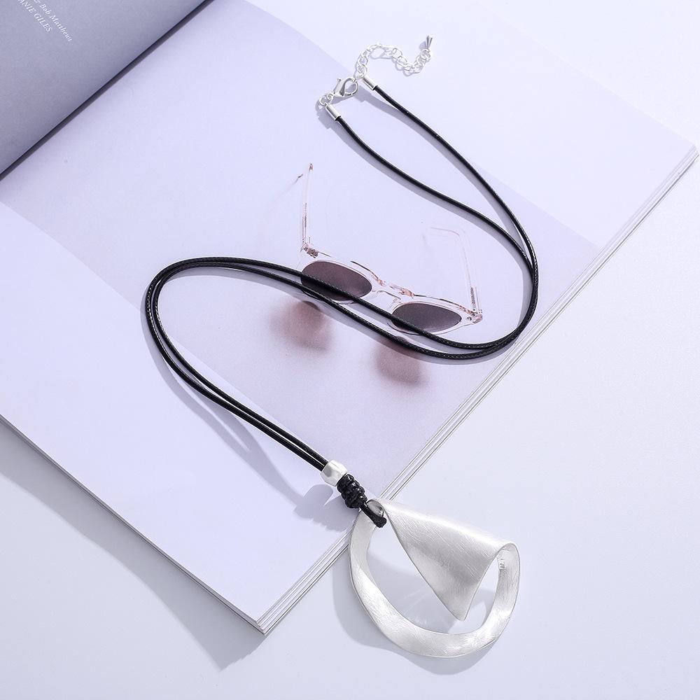 Long Chain Fashion Jewelry Alloy Brushed Retro Simple Necklace Pendant Sweater Chain