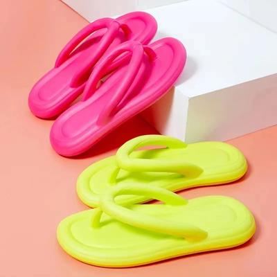 Novos chinelos de verão cor de doce femininos chinelos de praia de sola macia fofos sandálias da moda casa banheiro sapatos antiderrapantes slides