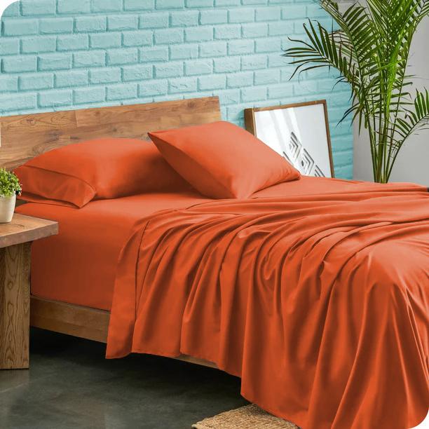 طقم مفروشات فاخر مكون من 4 قطع 600 خيط 100% قطن مصري نمط سادة بجيوب عميقة 30 سم – طقم مفروشات فائق النعومة ومتين بجيوب عميقة لجميع المقاسات