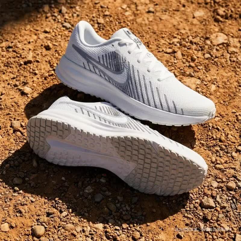 Nike Men s Run Defy Running Shoes 40.5