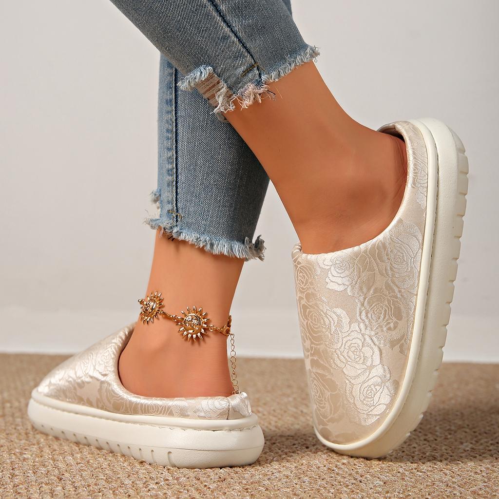 Fashion Slip on Casual Slippers for Men and Women Summer Comfortable Beach Shoes Outdoor Breathable Hollow Mesh Sneakers