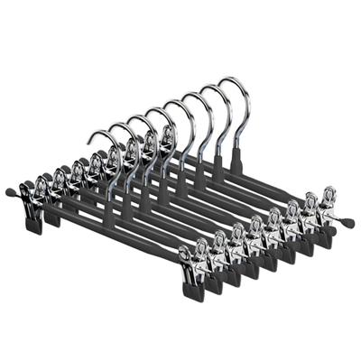 Grucce salvaspazio con spazio antiscivolo regolabile, 8 pezzi, rivestimento in gomma per pantaloni, robuste grucce cromate