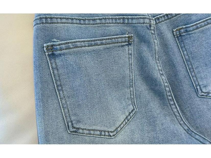 2026 Women's High-Waist Light Blue Slim Straight-Leg Summer Jeans