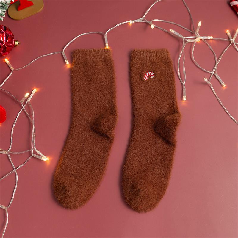 

Женские красные рождественские носки средней длины из искусственного меха с вышивкой коричневый
