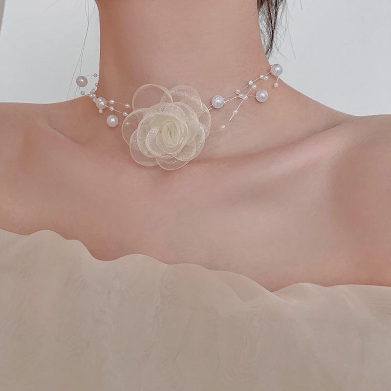 Mori super fairy pearl flower necklace women's new Internet celebrity collarbone chain collar
