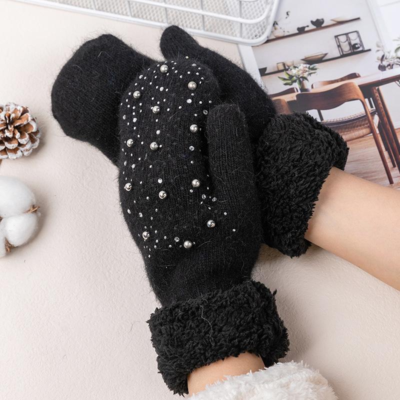 Personalized Cute Girl's Heart Lamb Velvet Beaded Gloves All Inclusive Winter Gloves Thickened Warm Couple Gloves