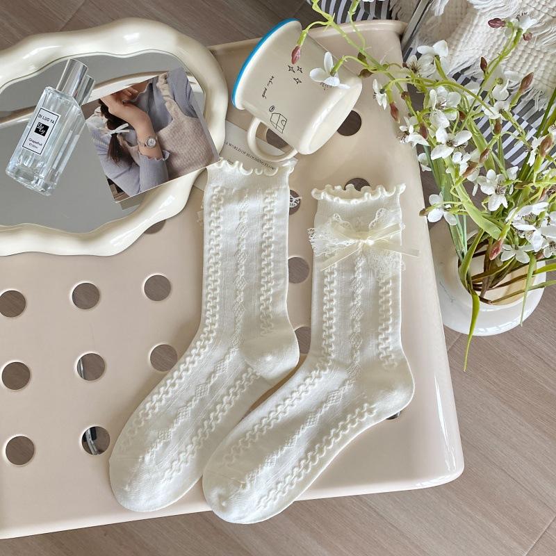 

Female Spring Summer New Style Sweet Lace Edge Bow In The Tube Pile Socks 1 pair белый