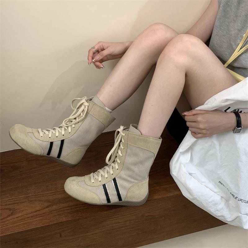 2025 retro boxing boots women's outdoor flat-bottomed medium tube Martin boots casual training shoes autumn handsome strap short boots