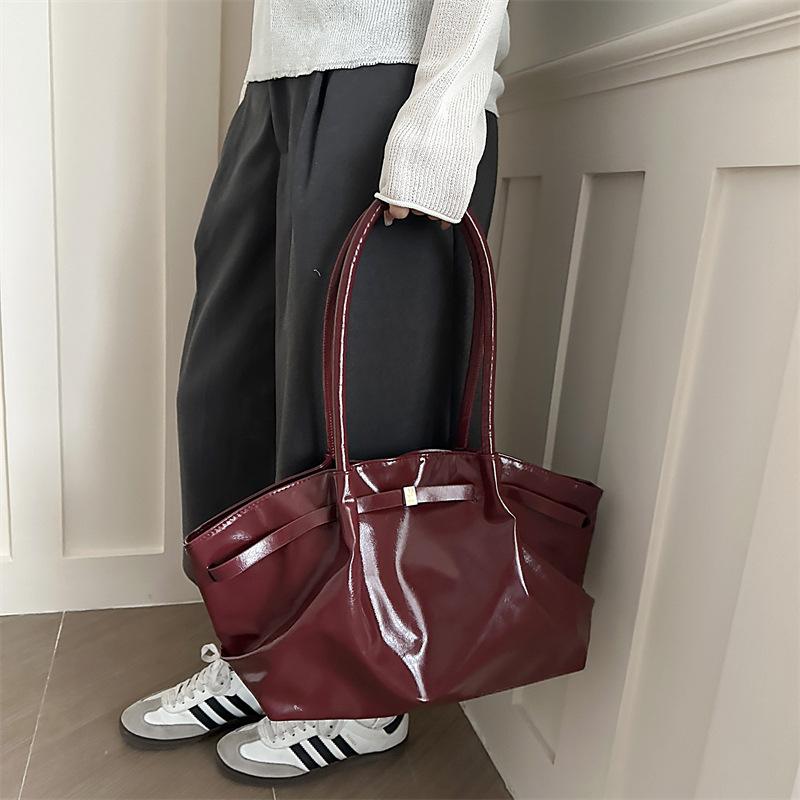 Large Capacity Tote Bag, Small and Unique Pleated Bag, Simple and Trendy Shoulder Bag