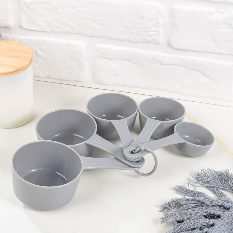 MDNG Plastic Measuring Spoons and Cups Set