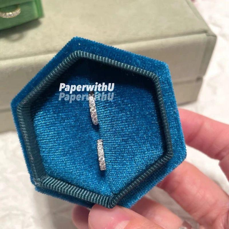 

Pure and Pure ~ Four-Corner Star Stud Earrings Minimalist Classic Cute Stud Earrings Ear-Caring Single-row fine drill pair