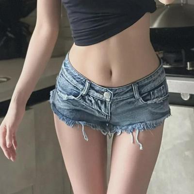 Kadınlar için Düşük Bel Yıkanmış Mavi Retro Denim Şort
