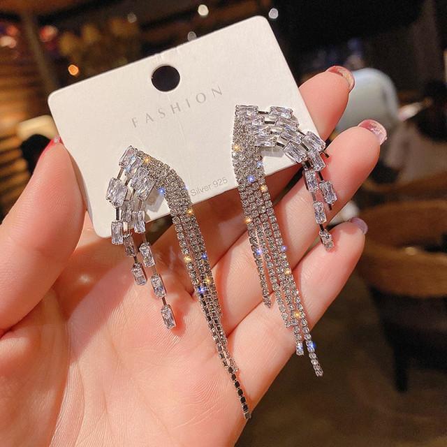 Full Rhinestone Geometric Long Tassel Earrings Women’s Personality Fashion Earrings Wedding Jewelry Birthday Gifts