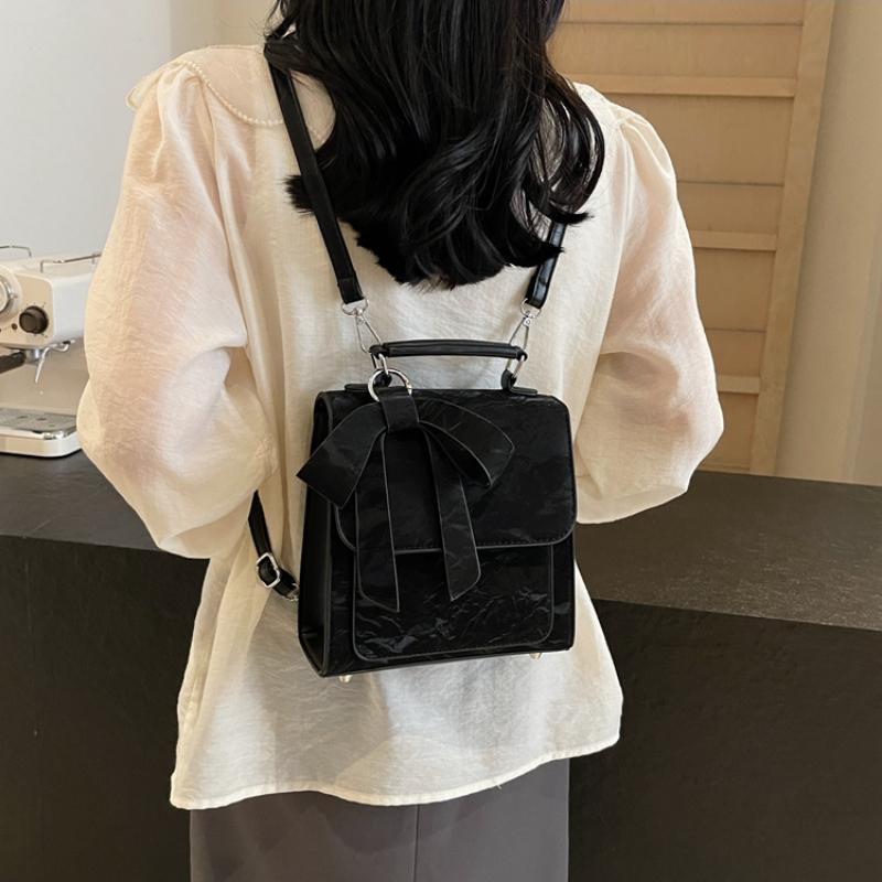 Hot Selling Women's Bags in  One's Two Shoulders Portable High-quality Zipper New Models  School Backpack