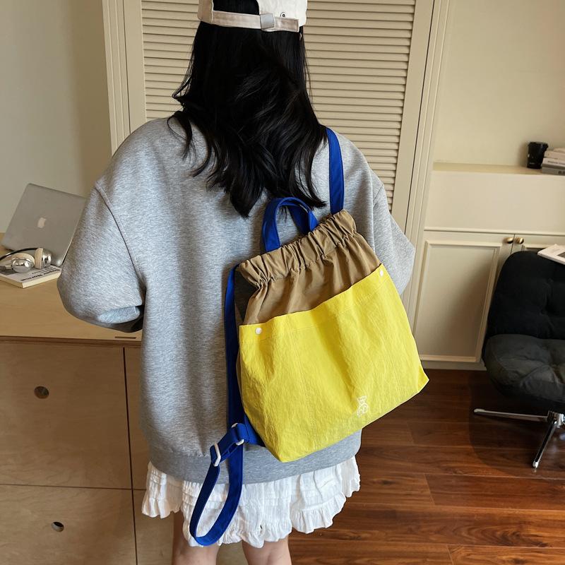 Summer new foreign style texture trend fashion personality small backpack 2025 simple women niche design backpack