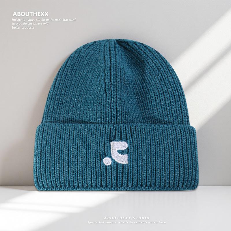 Autumn and Winter Warm Hats for Female Stars with The Same Letters Knitted Hats for Students and Couples Pullover Cold Hats Woolen Hats for Men