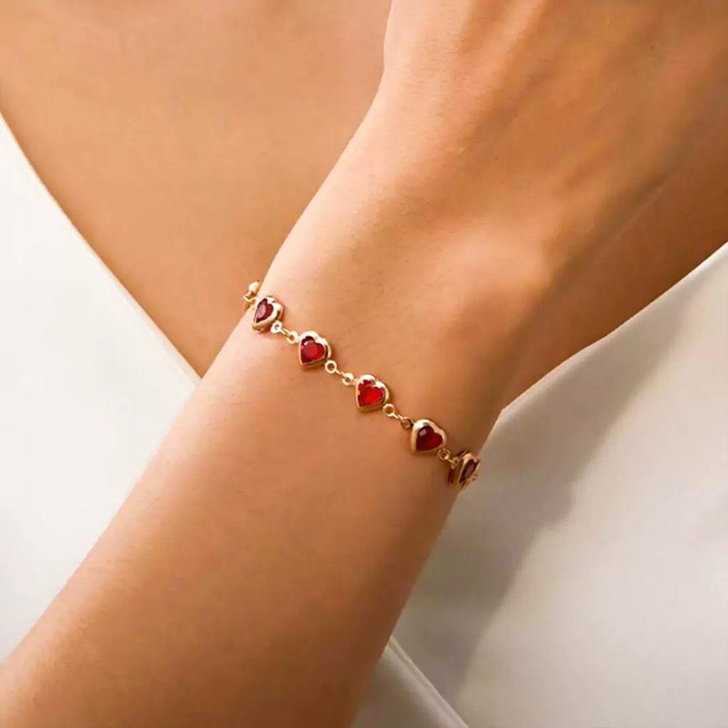 Elegant Red Crystal Zircon Metal Chain Women's Bracelet Red Heart-shaped Bracelet Party Wedding Girl Wrist Jewelry Gift