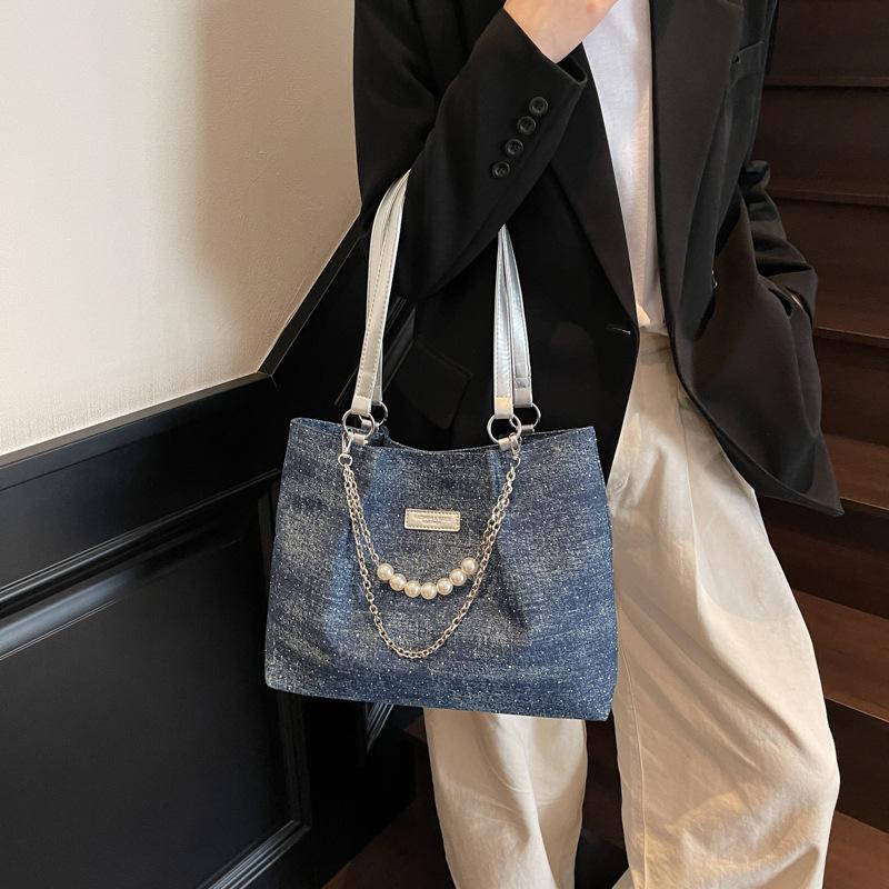 Commuting To Work Large Capacity New Summer Chain Simple Retro Fashion Casual Shoulder Tote Bag