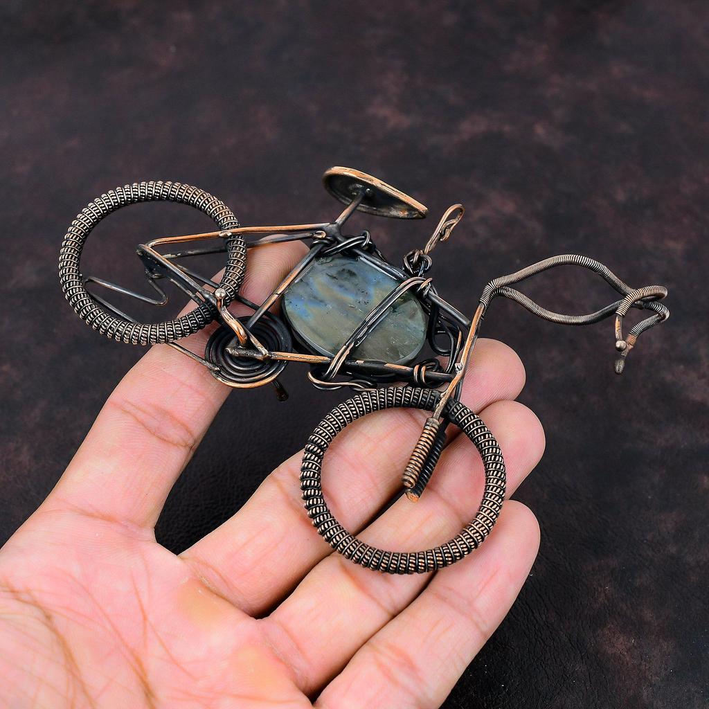 Labradorite Pendant Copper Wire Wrapped Pendant Handmade Gemstone Pendant Awesome Copper Jewelry Cycle Pendant Elegant Jewelry Gift For Mom