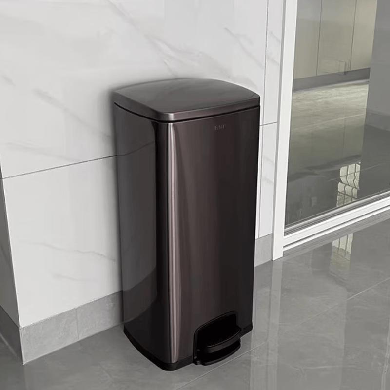 GUAIKEAI 30L Stainless Steel Pedal Trash Can with Lid
