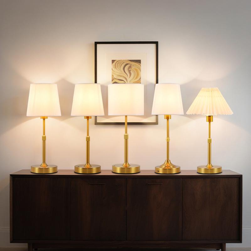 Vintage French Retro Rechargeable Bedside Lamp - High-End Creative Table Lamp for Bedroom Decor