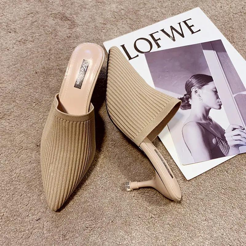 

Модные уличные женские тапочки на каблуке, женская стильная обувь, тренд 2025 года, ПВХ сандалии, удобные и элегантные оригинальные шлепанцы маленького размера 40