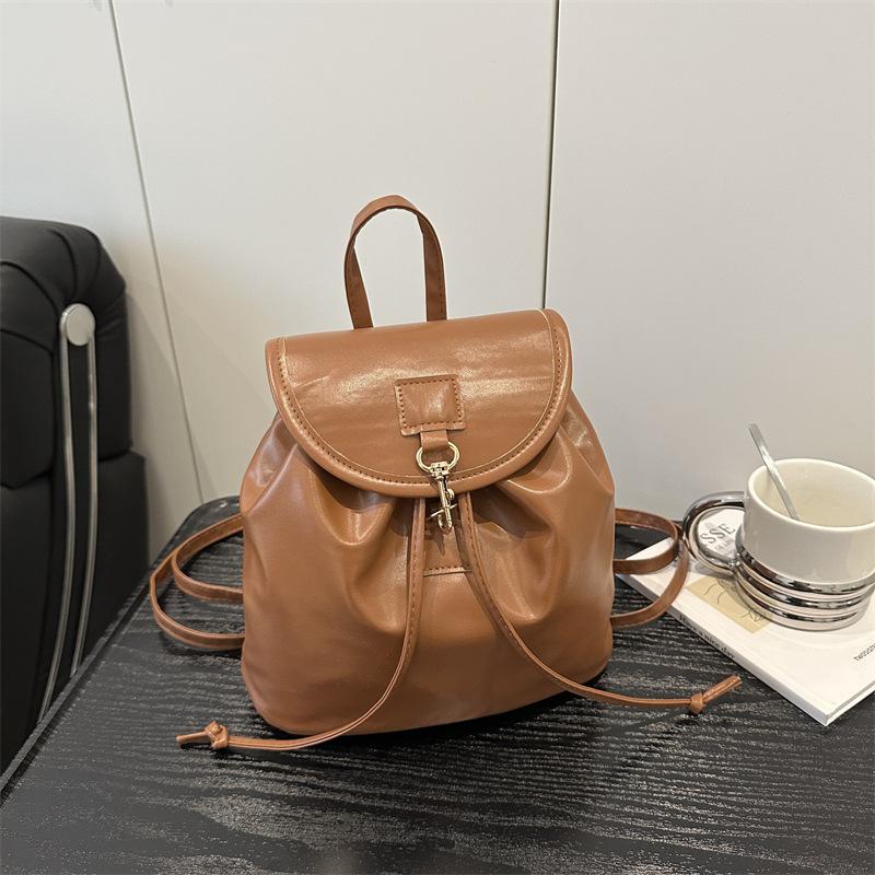 Backpack Women's Backpack 2025 Spring New Trendy Travel Niche Bag High Value Leisure Travel Schoolbag