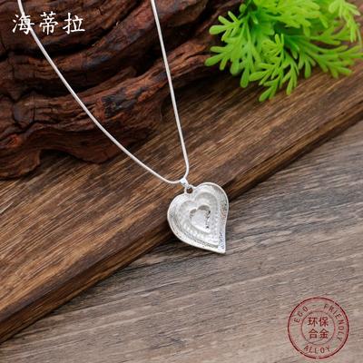 New Enamel Color Heart Stud Earrings Pendant Set, Women's Simple and High-end Silver Love Necklace Earrings.