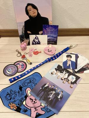 [USED] BTS Goods Set, Figure Photo Card, JUNGKOOK Photo Book, Etc.