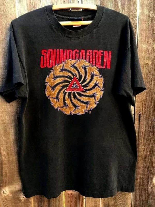 Soundgarden Badmotorfinger Vtg 1990 s Retro style Black T shirt Men Women Unisex T-Shirt S