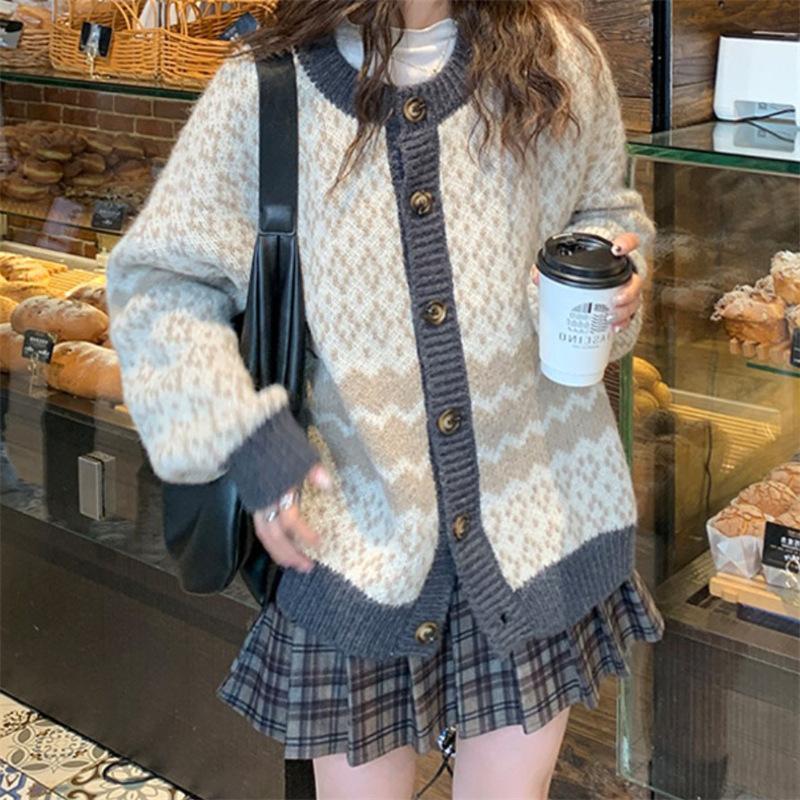 Ladies Cardigans Long Sleeve Knitted  Sweater Women  Khaki  Sweaters Female Jumpers Cardigan Jacket with Buttons