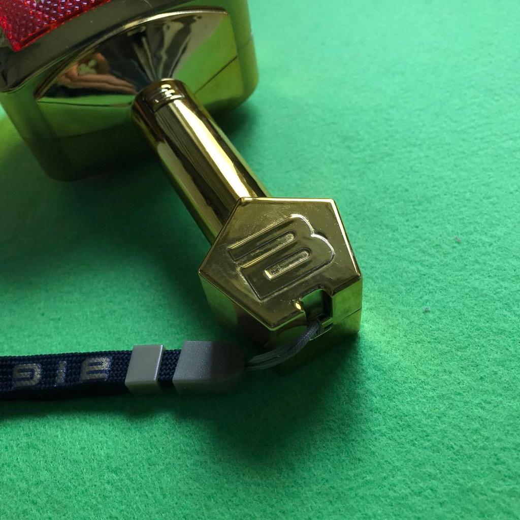 [USED] BIGBANG (Crown) 10th Anniversary Official Light Stick