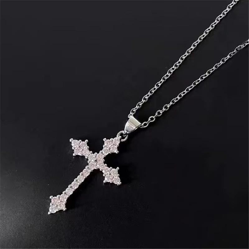 Women s Exquisite Arrow Cross Clavicle Necklace - Simple, Cold Style Pendant