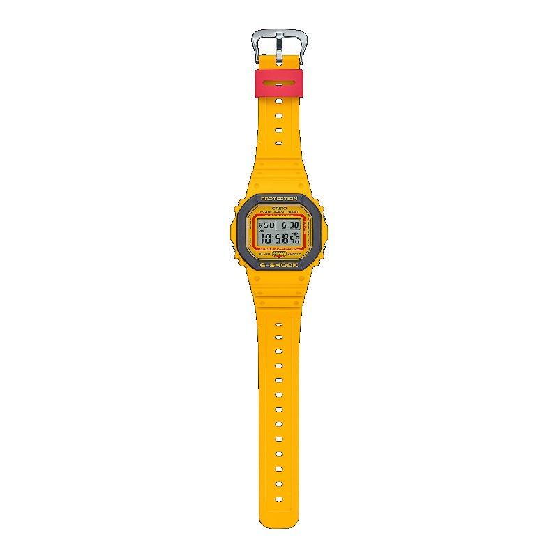 Casio G-SHOCK Men's Resin 200M Water Resistant Shock Resistant Alarm Quartz Watch DW-5610Y-9