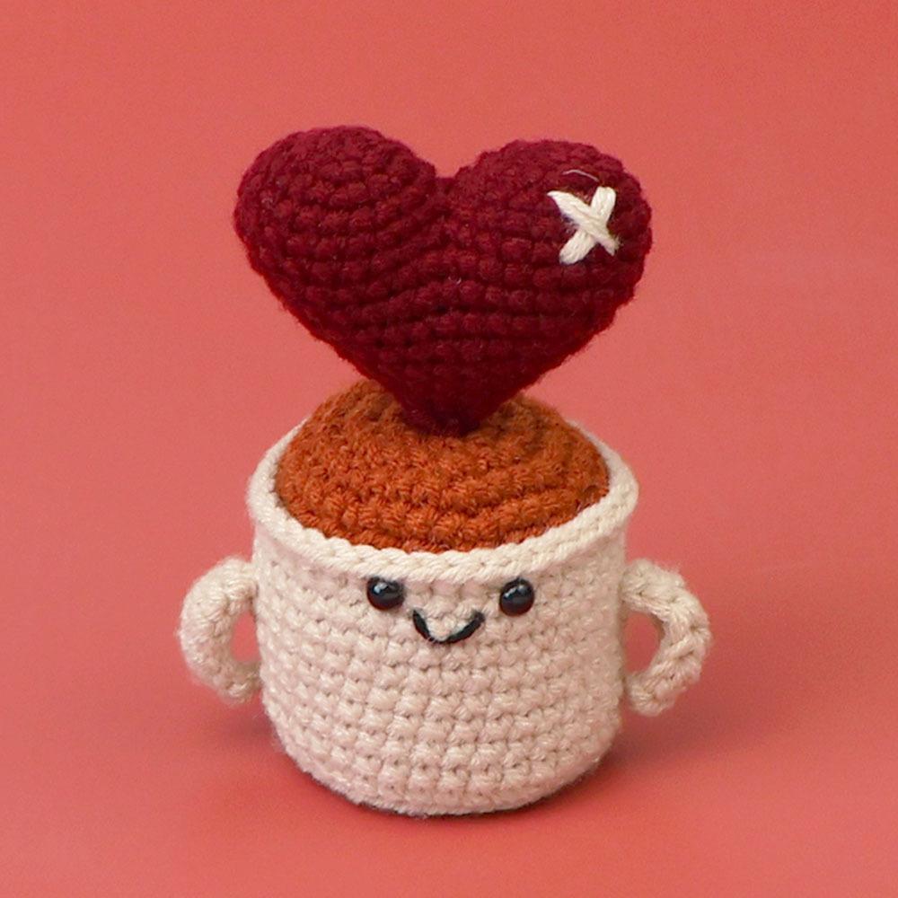 Lovely Heart-shaped Crochet Potted Mini Handwoven Plant Desk Bookshelf Decor Knitting Flowers Gift