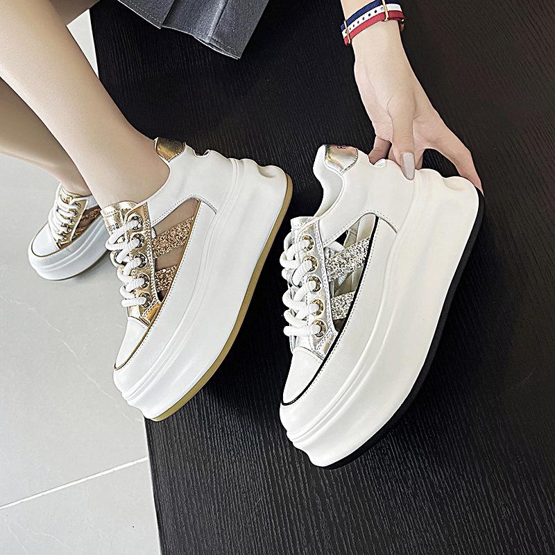 Thick-soled Leather Hollow Board Shoes, New Summer Products Increase In Height, Small Mesh Breathable Sports and Leisure Sandals