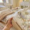 mling Thickened Dot Velvet Quilt